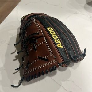 Wilson A2000 baseball glove 12” Brand New